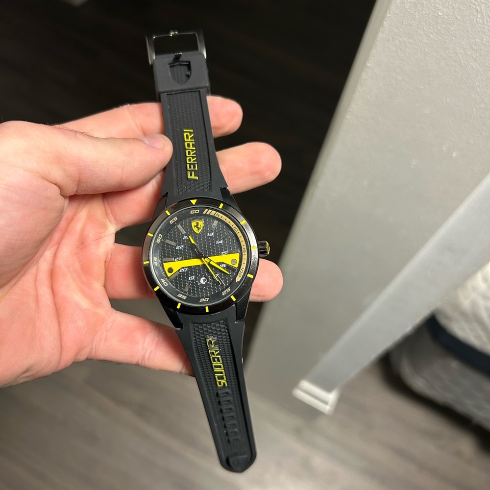 Scuderia Ferrari Men's Watch Red Rev T 0830277